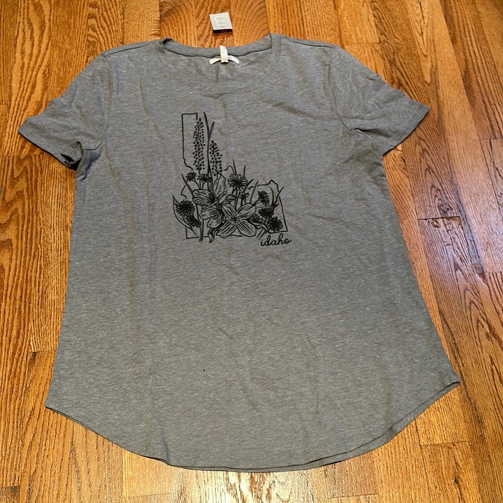 Maurices Idaho flower tee size small - Picture 1 of 3